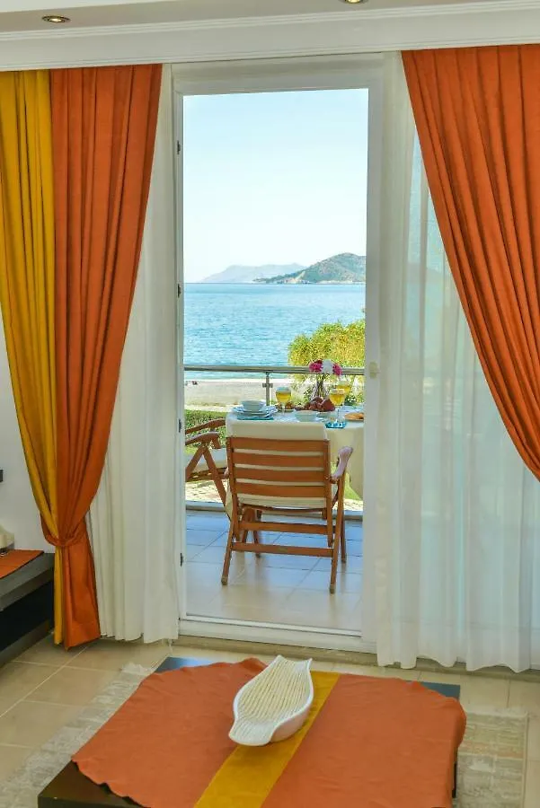 Saros Apartments Calis Beach Fethiye 0*,