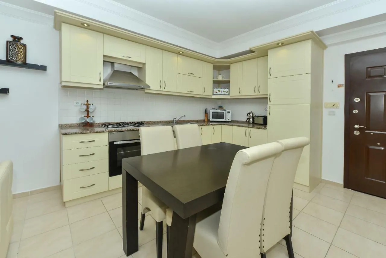 Saros Apartments Calis Beach Fethiye 0*,